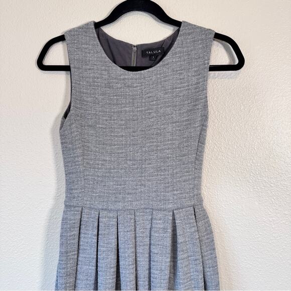 Talula Aritzia Grey Fit & Flare Mini Dress Women 2 Preppy Sleeveless Skater Twee - Picture 2 of 11